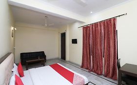 Oyo Hotel Ayaan